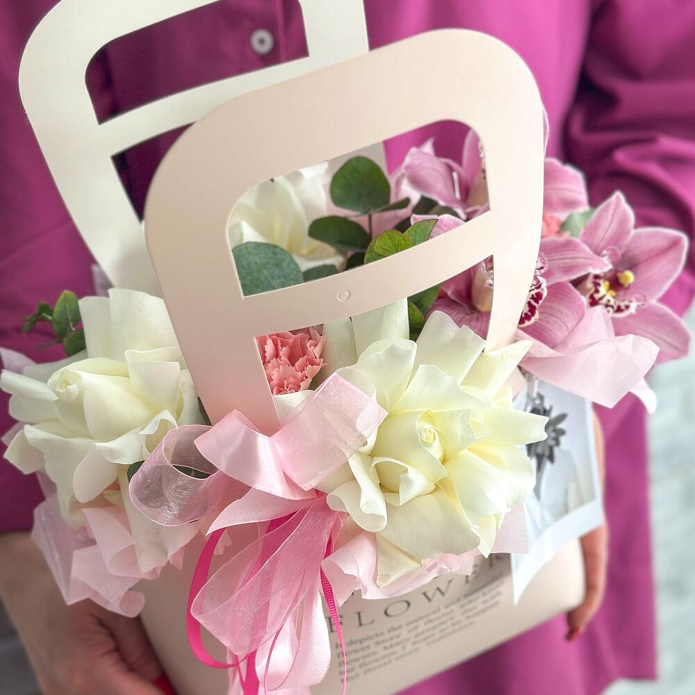 Цветы в коробке «Мечта поэта»