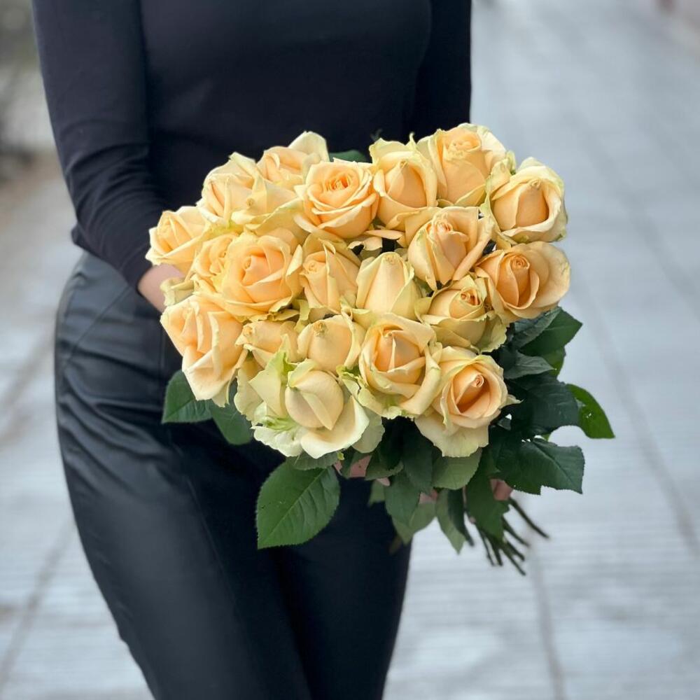 Роза-Peach Avalanche