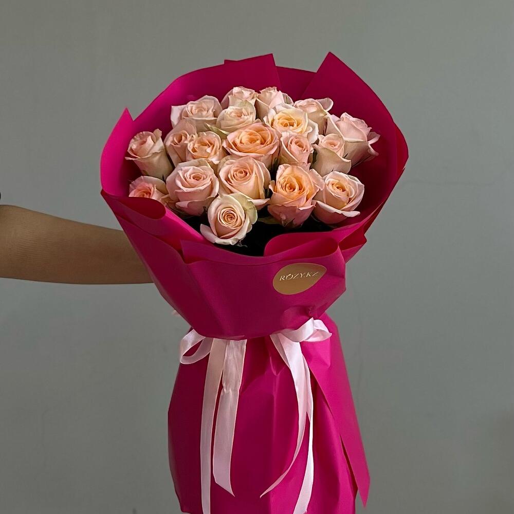 Букет из 19 роз 50 см (9.73)